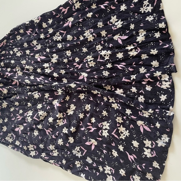 Billabong Flowy Floral Maxi-Dress - Picture 6 of 9